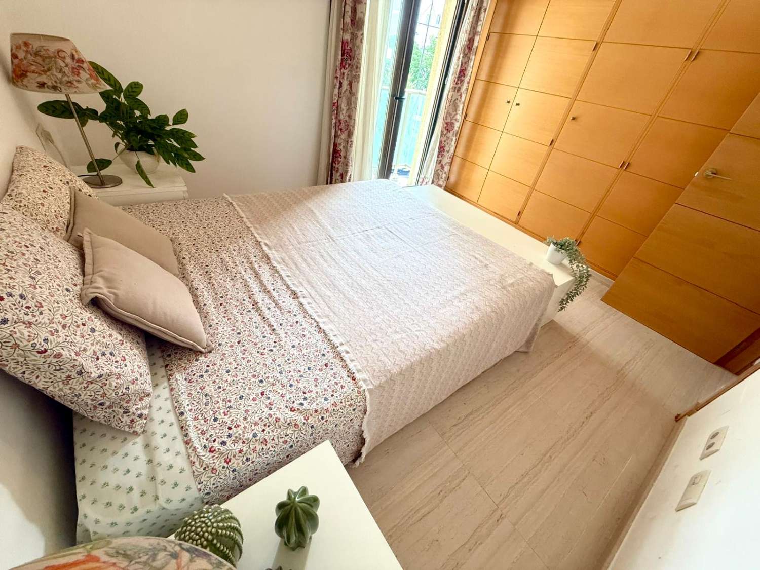 Apartamento con garaje en segunda línea de playa en Fuengirola