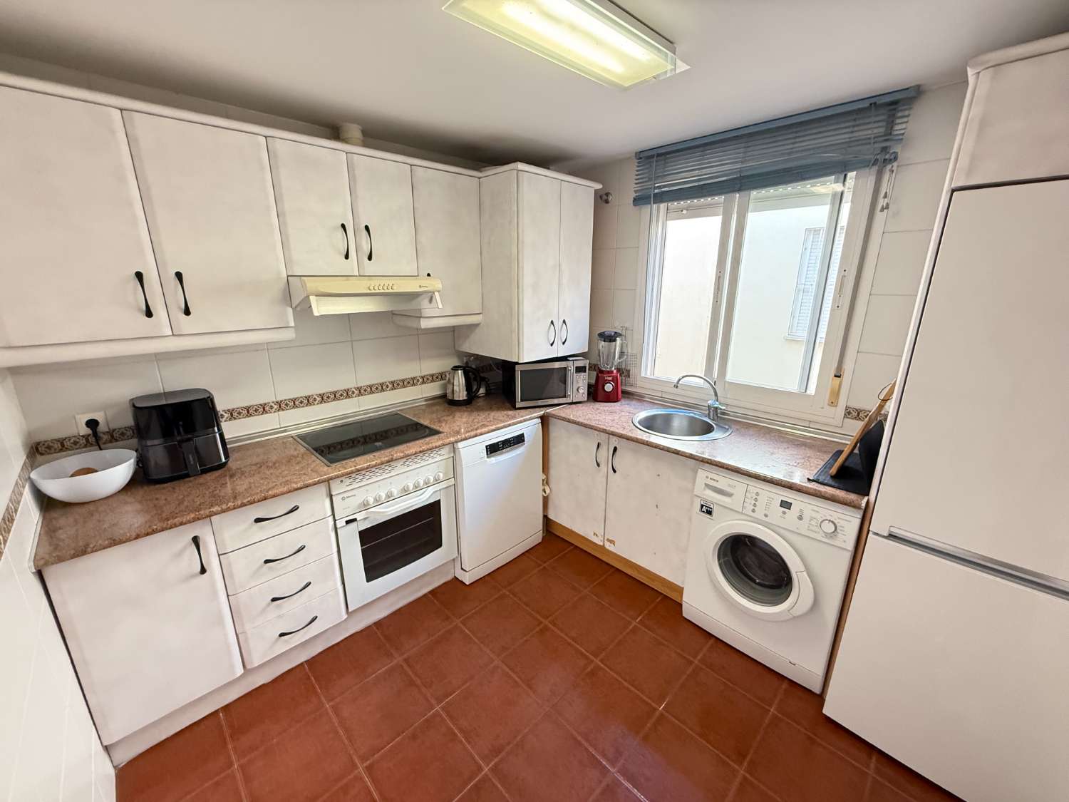 1 Bedroom Penthouse with Large Sunny Terrace & Parking in Las Lagunas