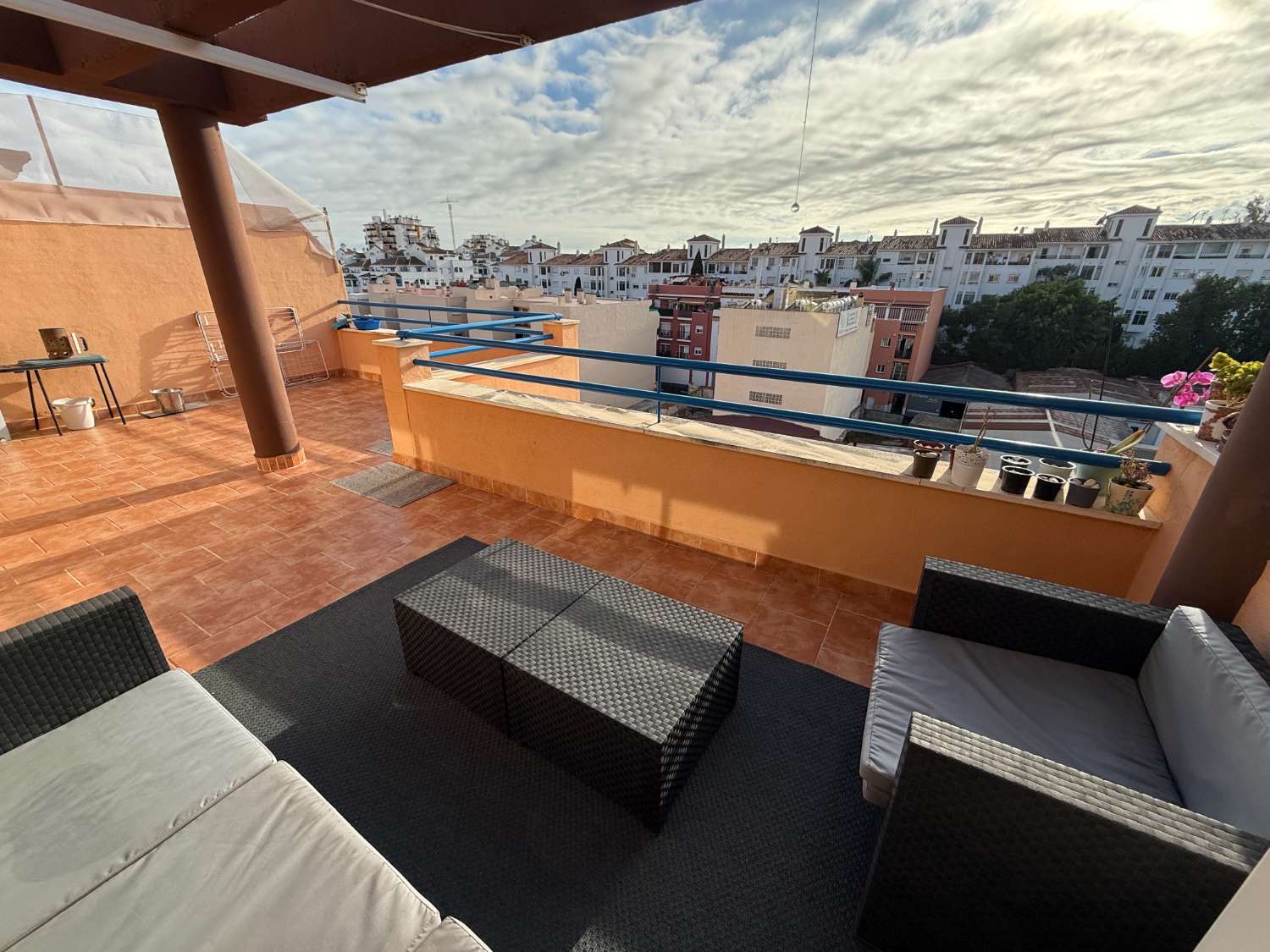 1 Bedroom Penthouse with Large Sunny Terrace & Parking in Las Lagunas