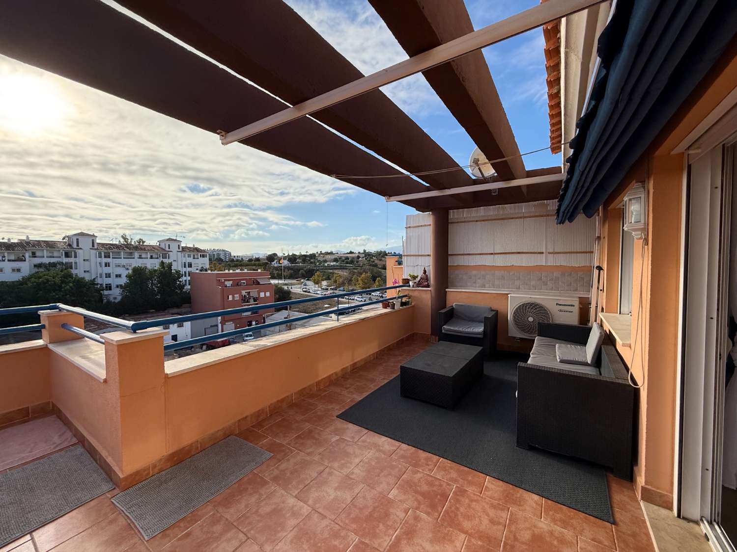 1 Bedroom Penthouse with Large Sunny Terrace & Parking in Las Lagunas