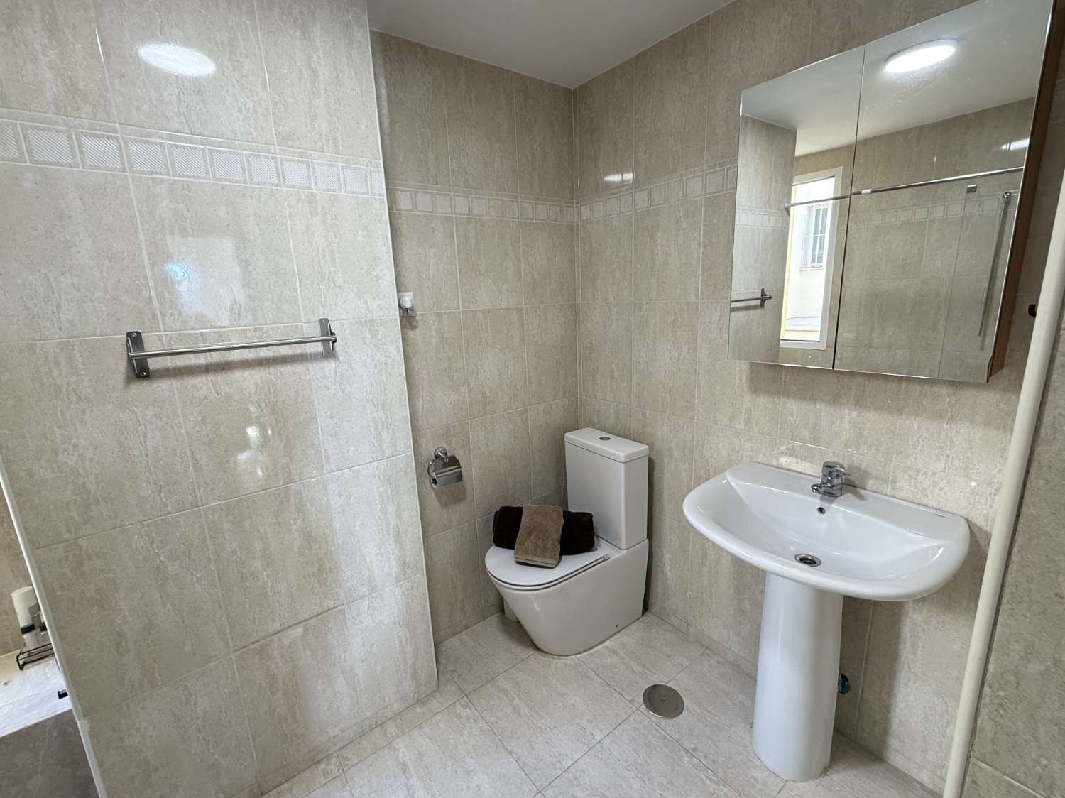 1 Bedroom Penthouse with Large Sunny Terrace & Parking in Las Lagunas