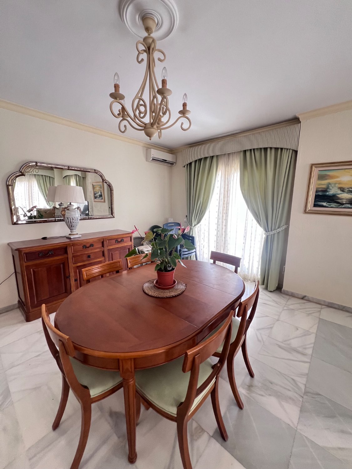 Descubre tu PARAÍSO en la Playa: Apartamento de 2 Dormitorio en Fuengirola