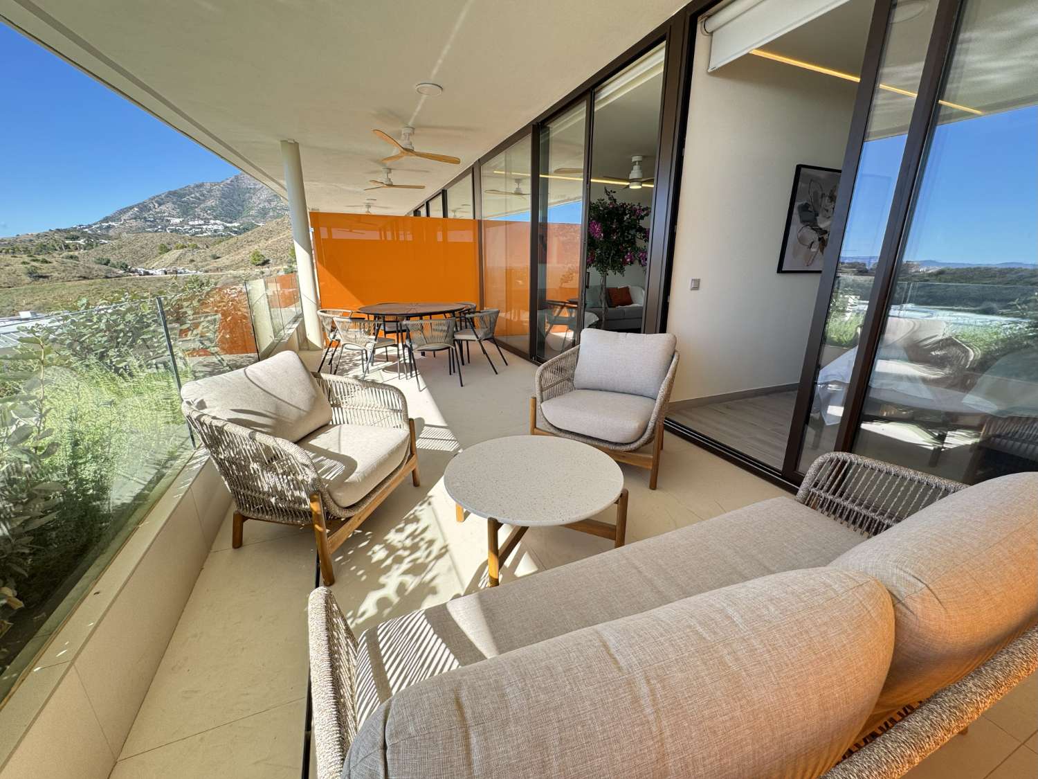 2-bedroom rental in the exclusive Higuerón residential area