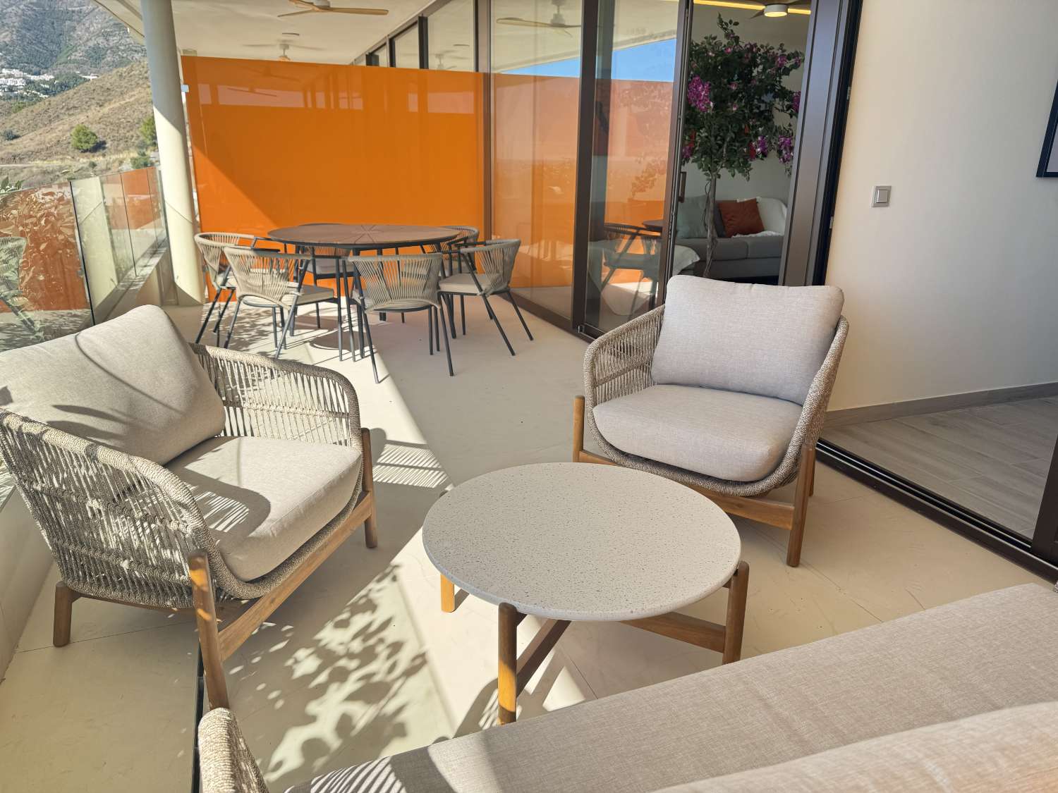 2-bedroom rental in the exclusive Higuerón residential area