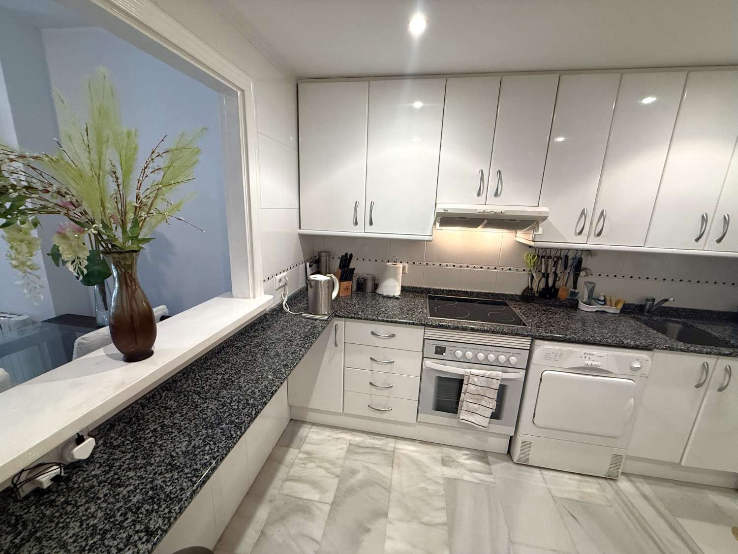 Exclusive apartment with a terrace in Parque Doña Sofía, Fuengirola