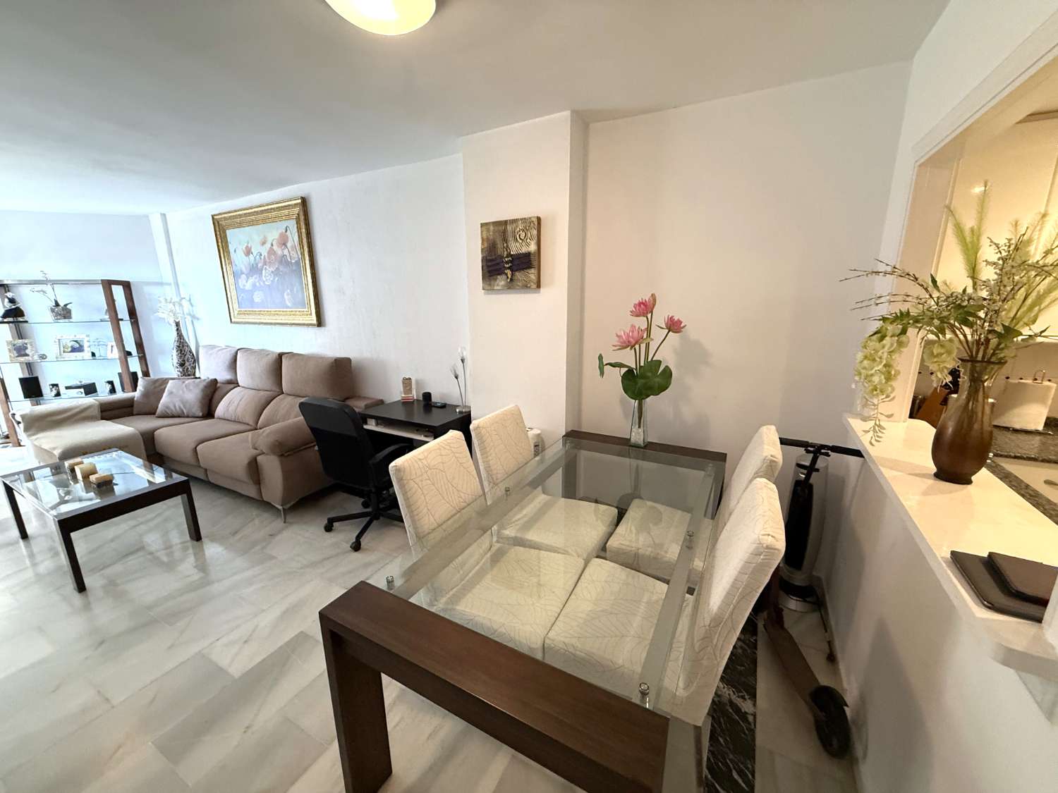 Exclusive apartment with a terrace in Parque Doña Sofía, Fuengirola