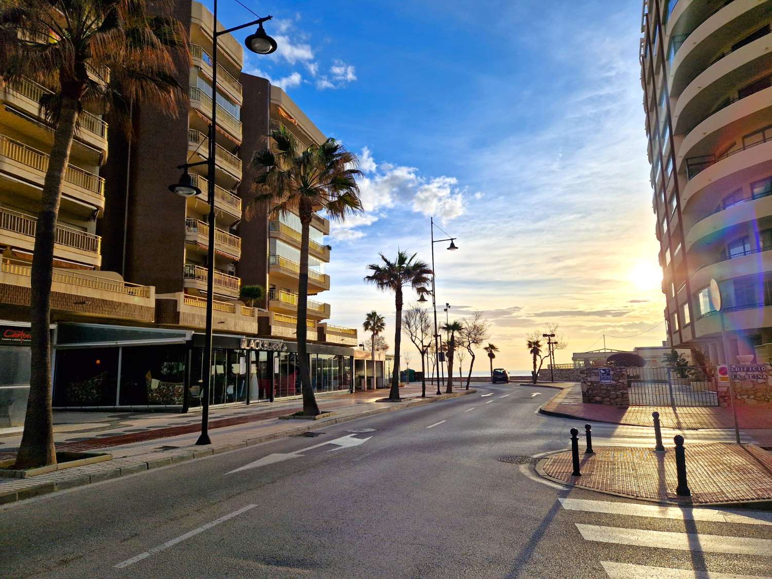 Exclusive apartment with a terrace in Parque Doña Sofía, Fuengirola