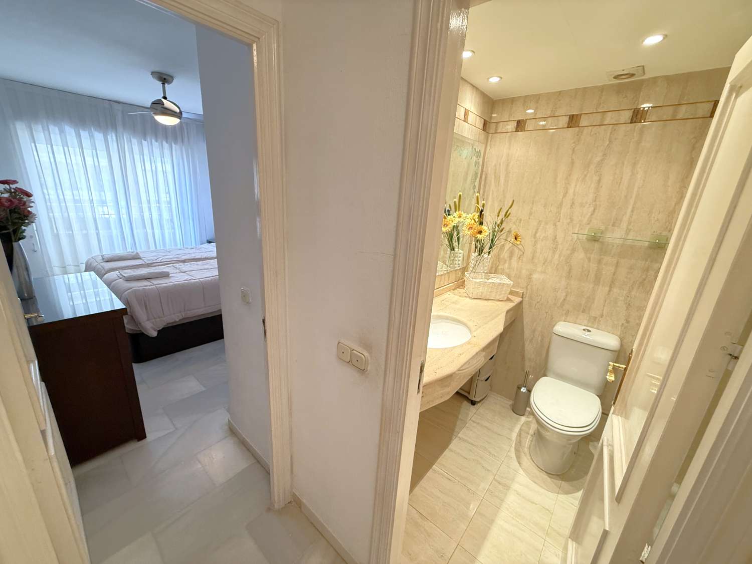 Exclusive apartment with a terrace in Parque Doña Sofía, Fuengirola