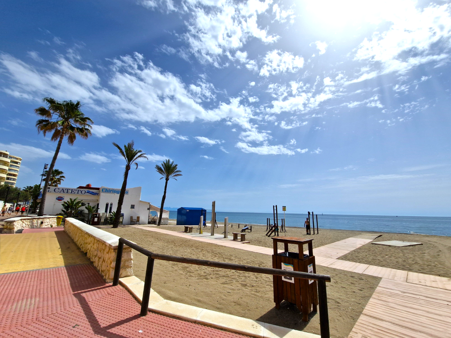 Apartamento con Acceso directo al Paseo Marítimo de Fuengirola