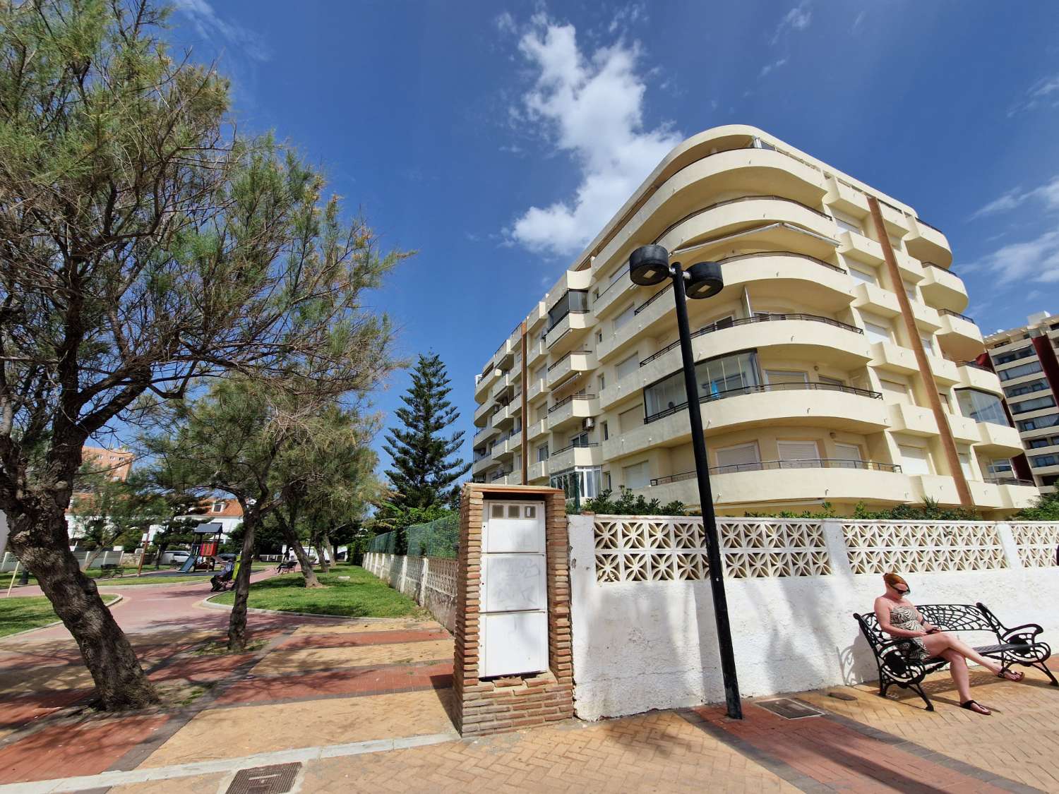 Apartamento con Acceso directo al Paseo Marítimo de Fuengirola