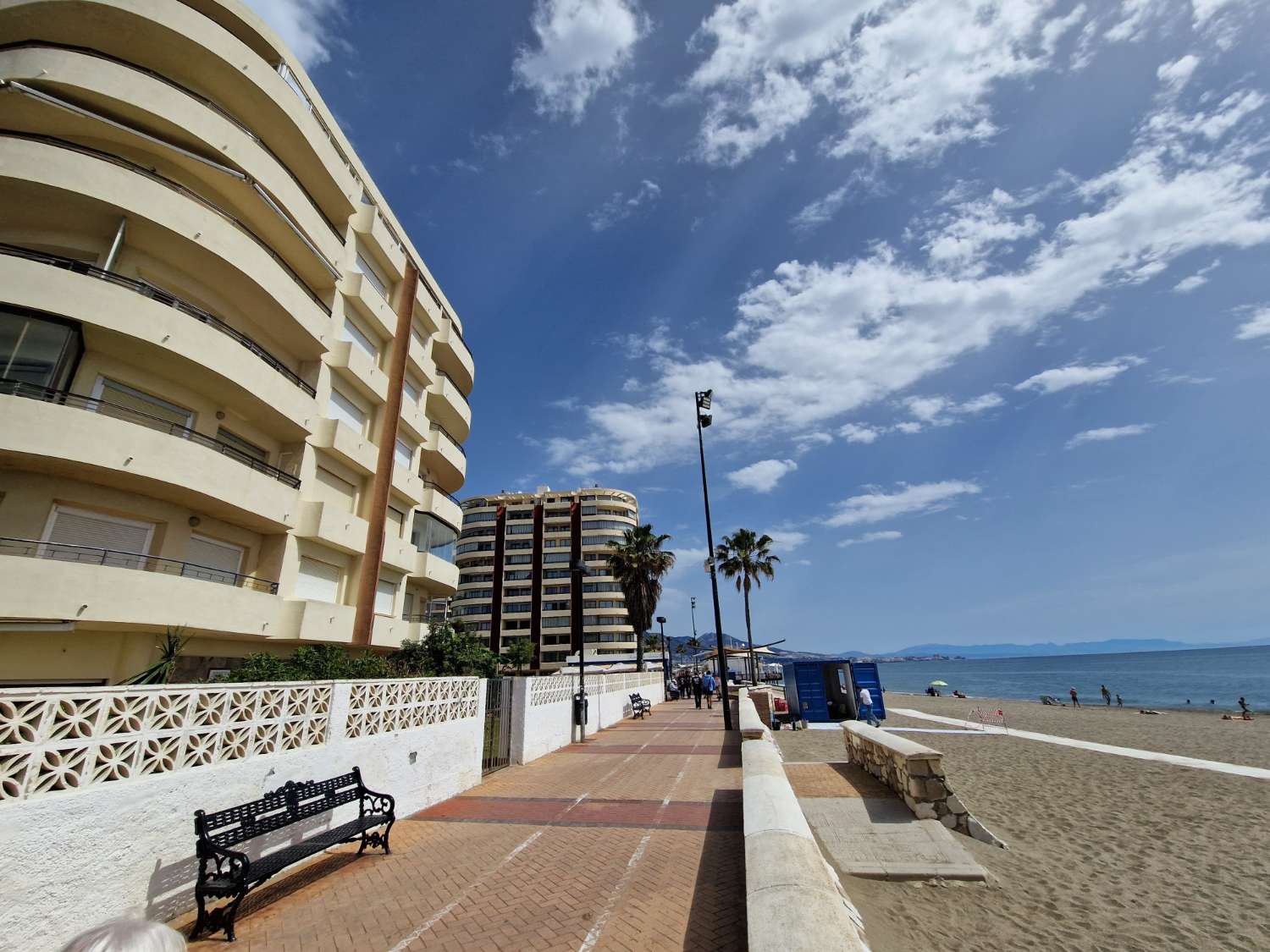 Apartamento con Acceso directo al Paseo Marítimo de Fuengirola
