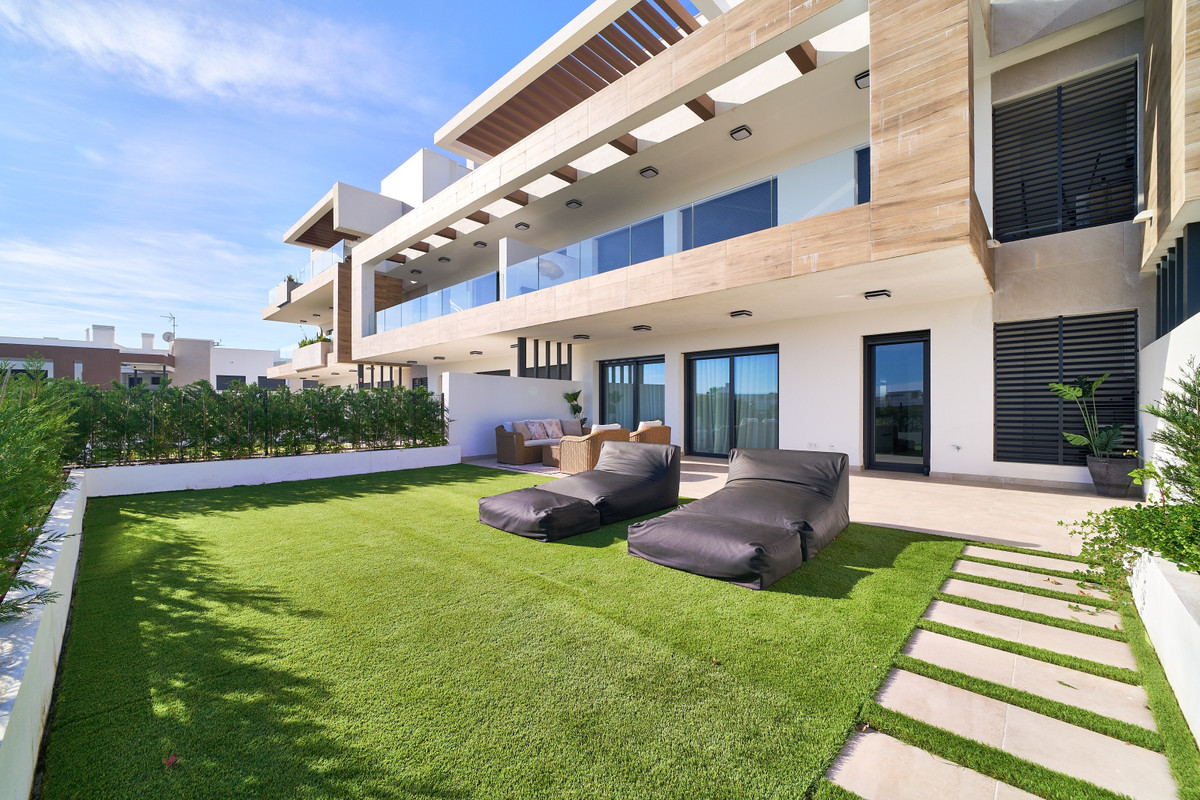 Apartamento en venta en Estepona