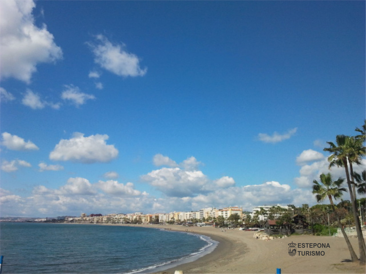 Apartamento en venta en Estepona