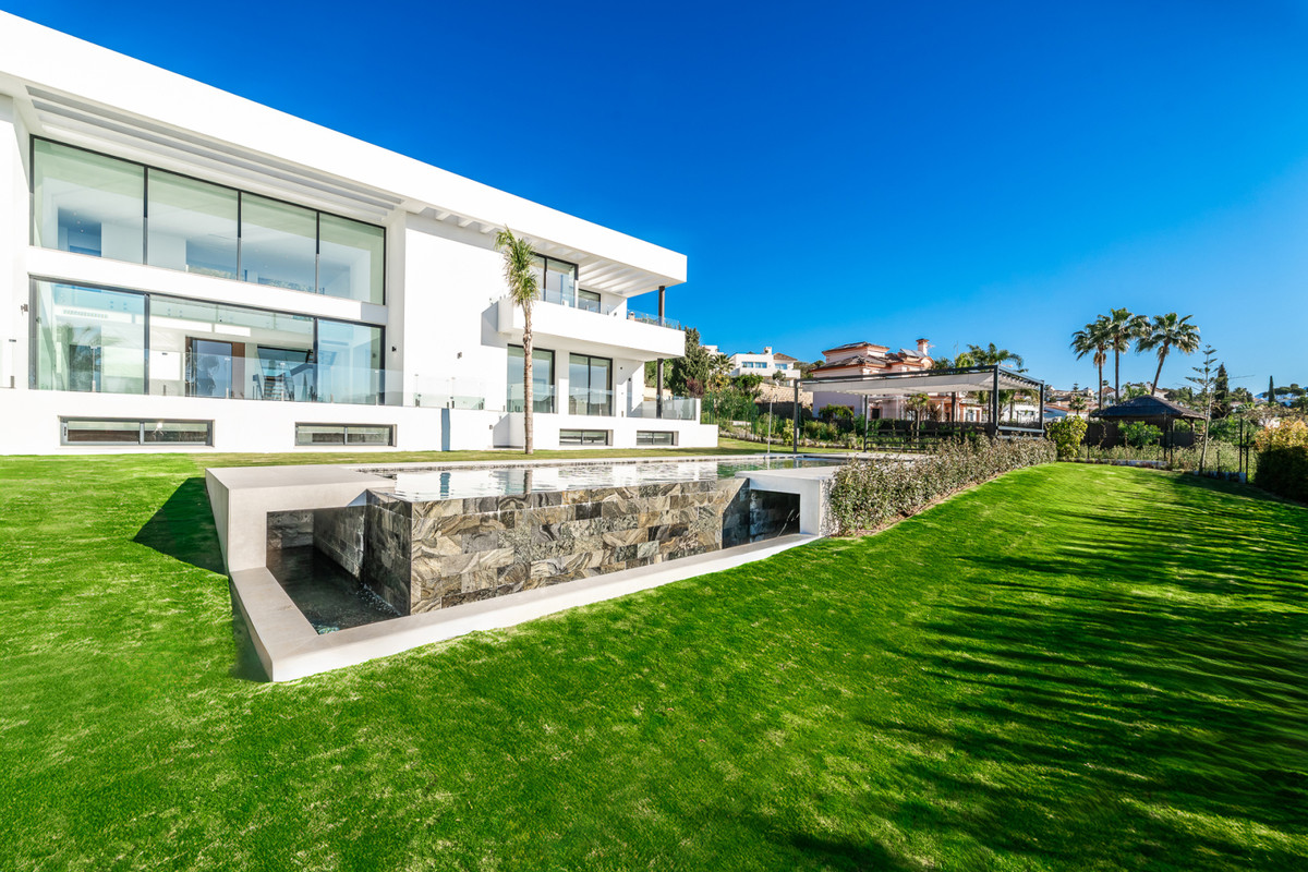 Villa en venta en Benahavís