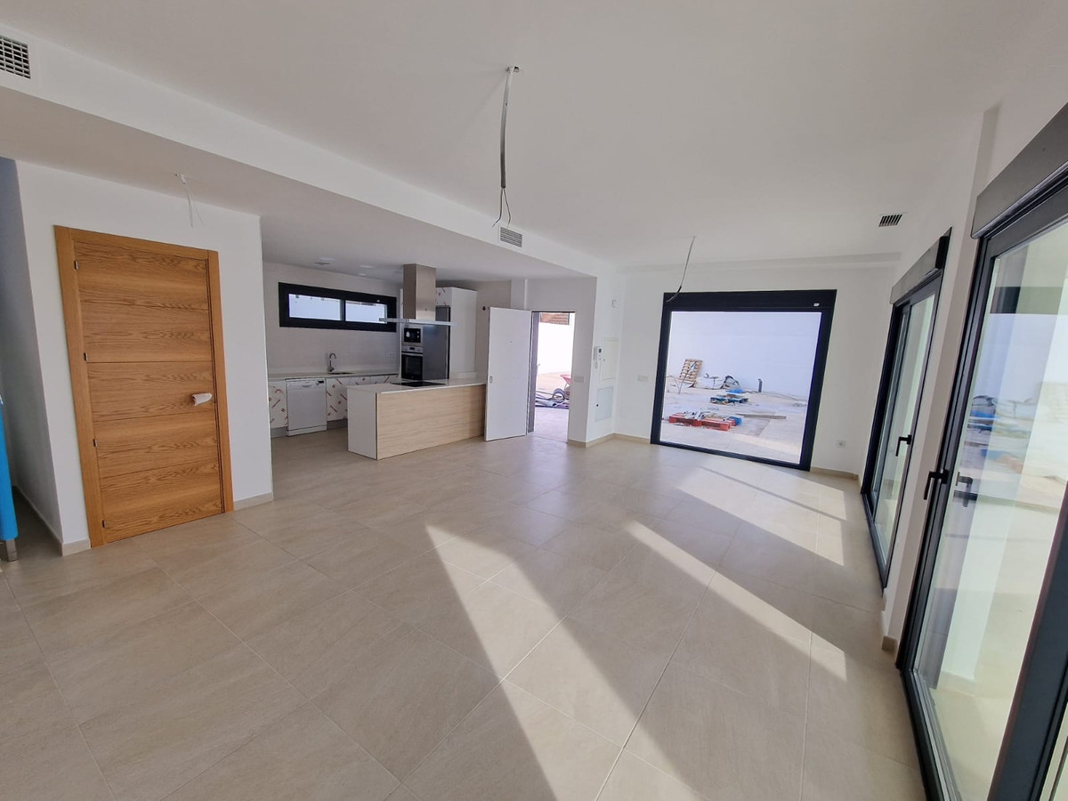 Villa en venta en Manilva