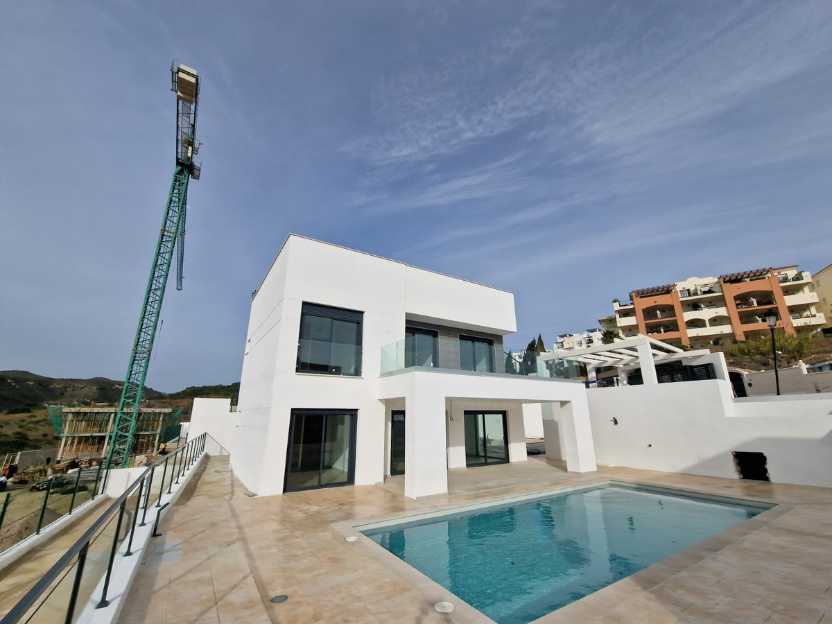 Villa en venta en Manilva