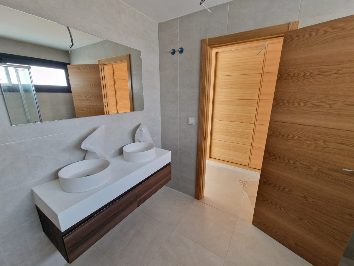 Villa en venta en Manilva