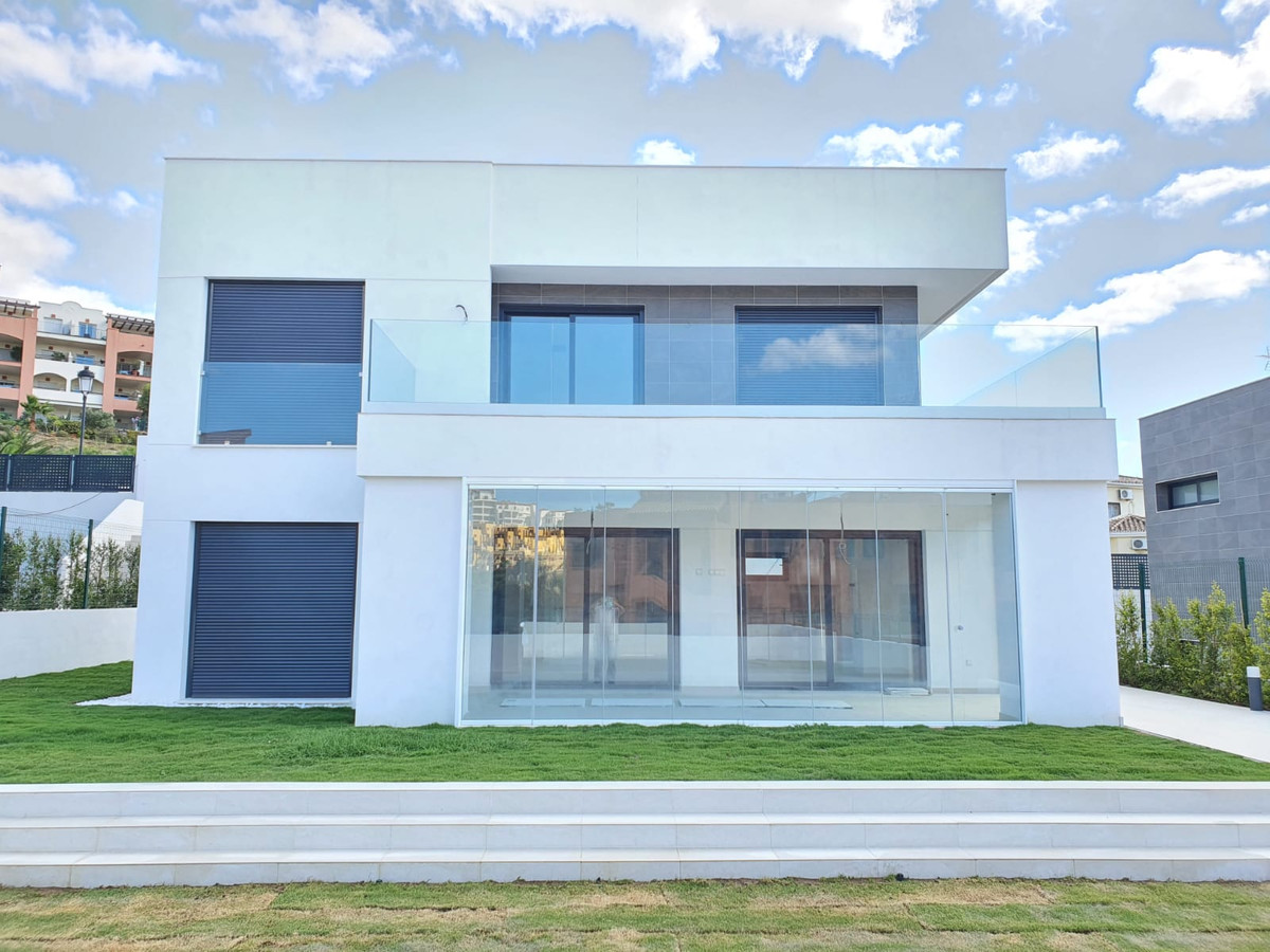 Villa en venta en Manilva