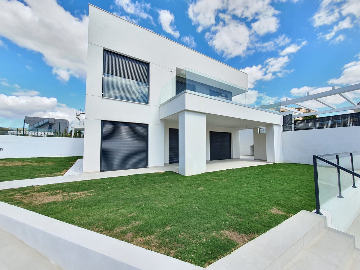 Villa en venta en Manilva