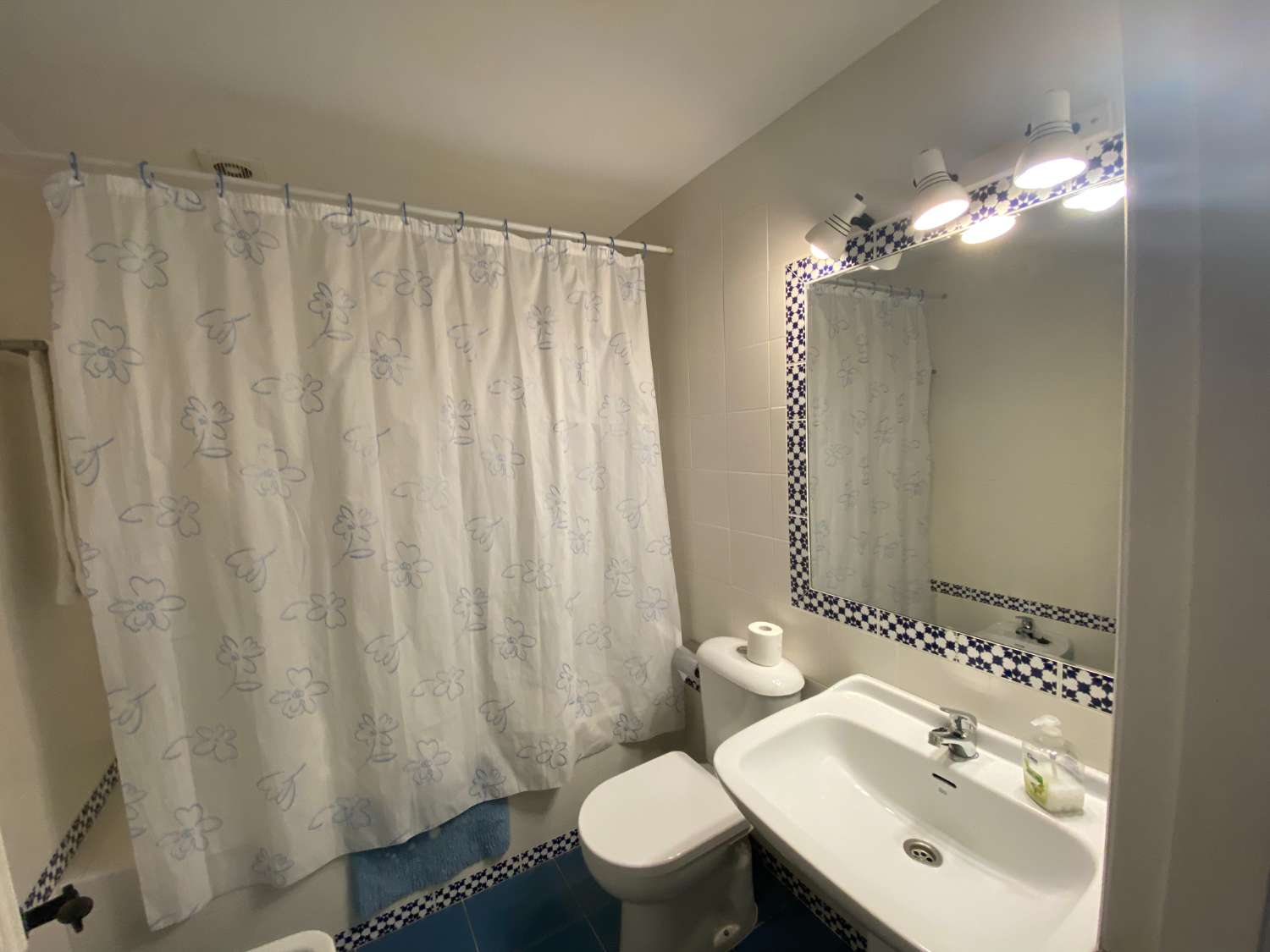 Lägenhet till salu i Zona Sohail (Fuengirola)