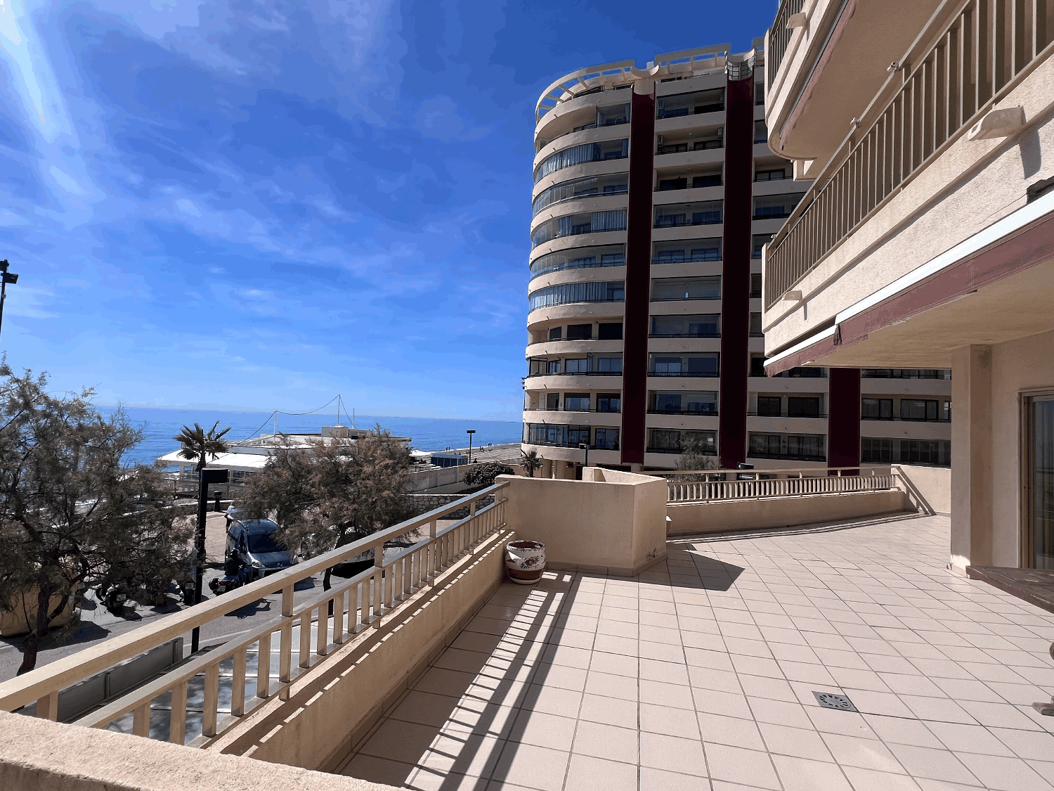 Hat alles! Front zum Meer, Terrasse mit Panoramablick, 2 Schlafzimmer, Fuengirola