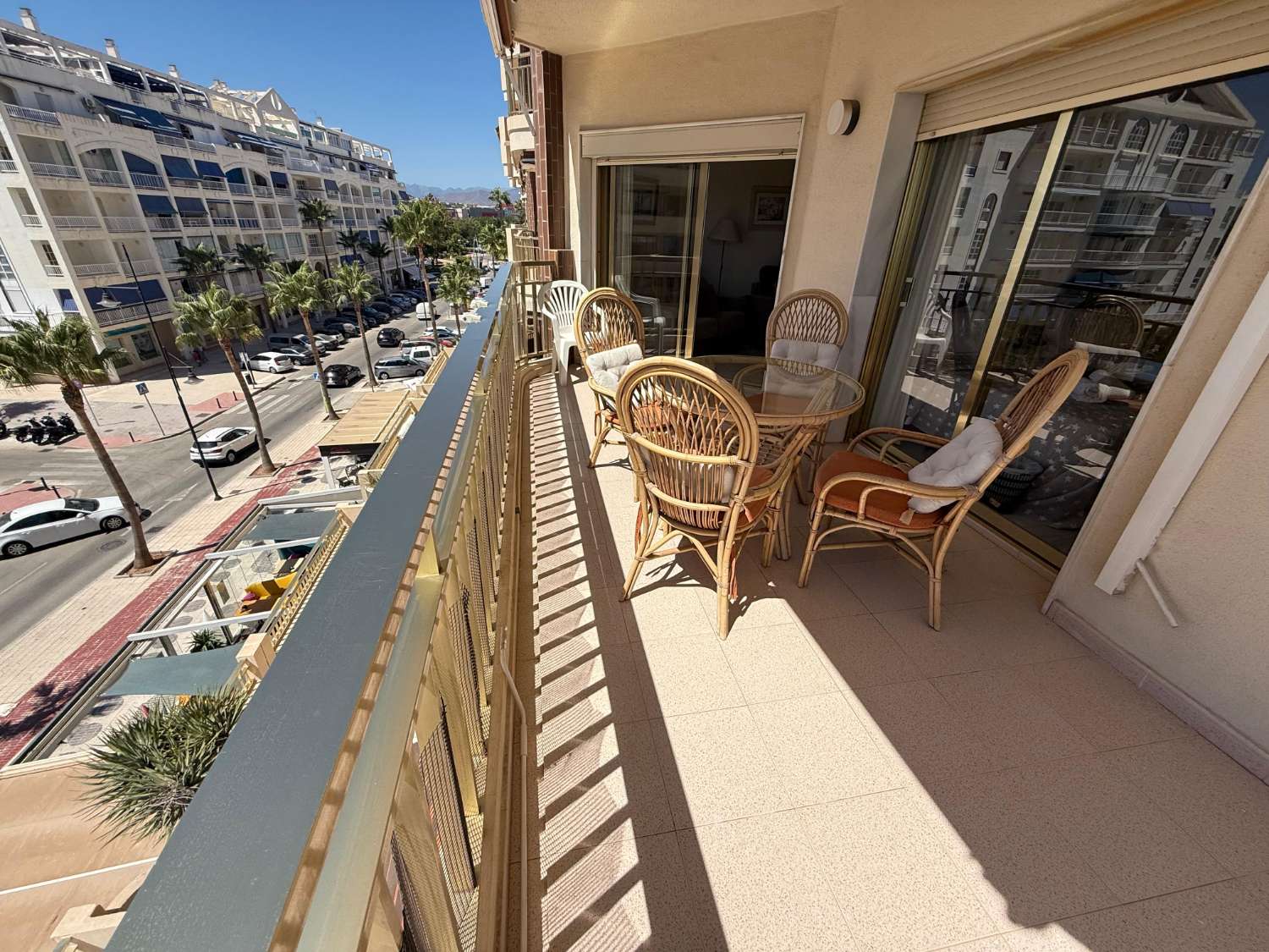 A pochi metri dalla spiaggia. Sul lungomare di Fuengirola