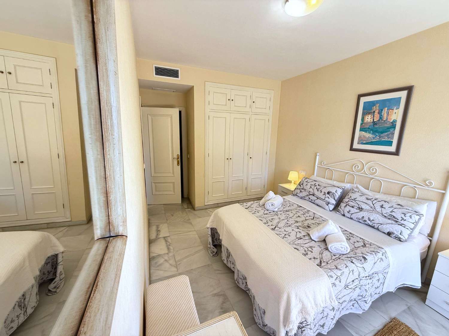 A pochi metri dalla spiaggia. Sul lungomare di Fuengirola