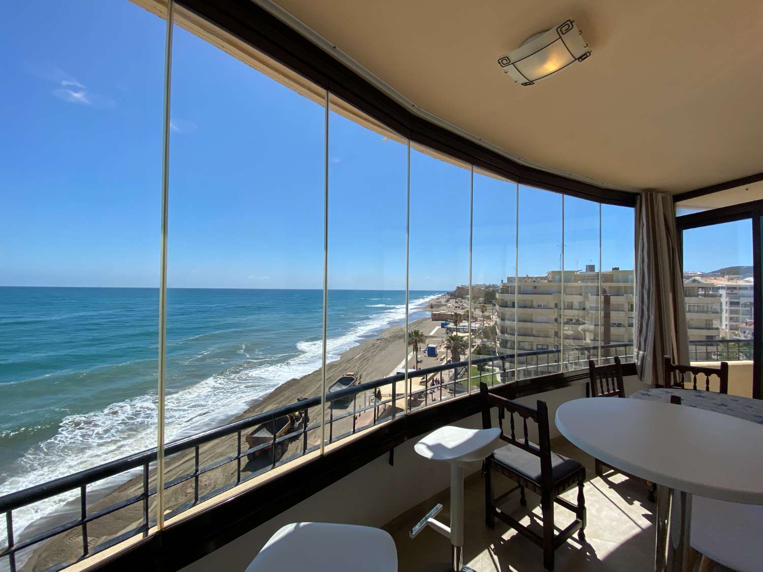 Es ist wie auf einem Kreuzfahrtschiff! fantastische 3-Zimmer-Wohnung am Strand in Fuengirola