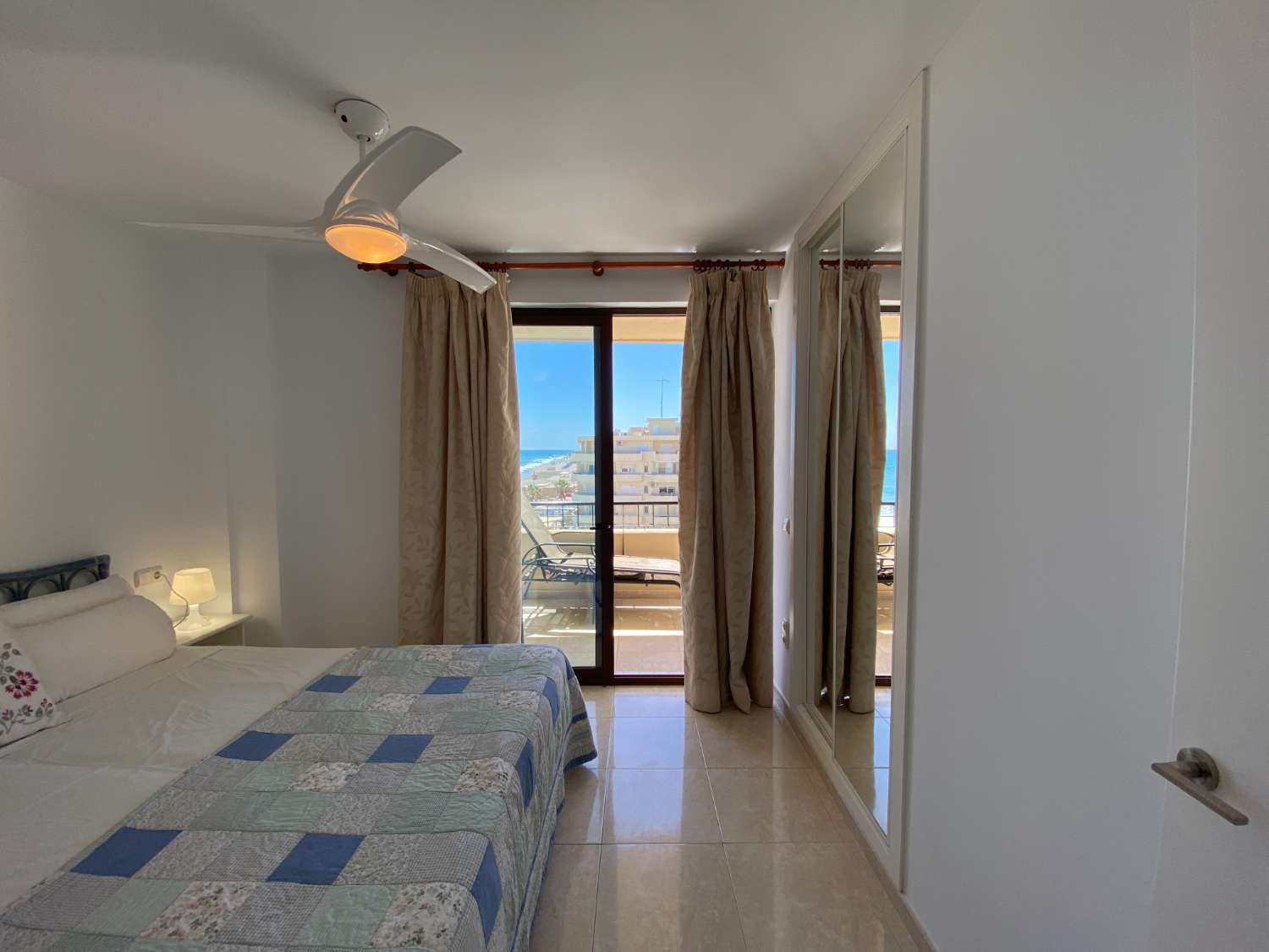 Es ist wie auf einem Kreuzfahrtschiff! fantastische 3-Zimmer-Wohnung am Strand in Fuengirola