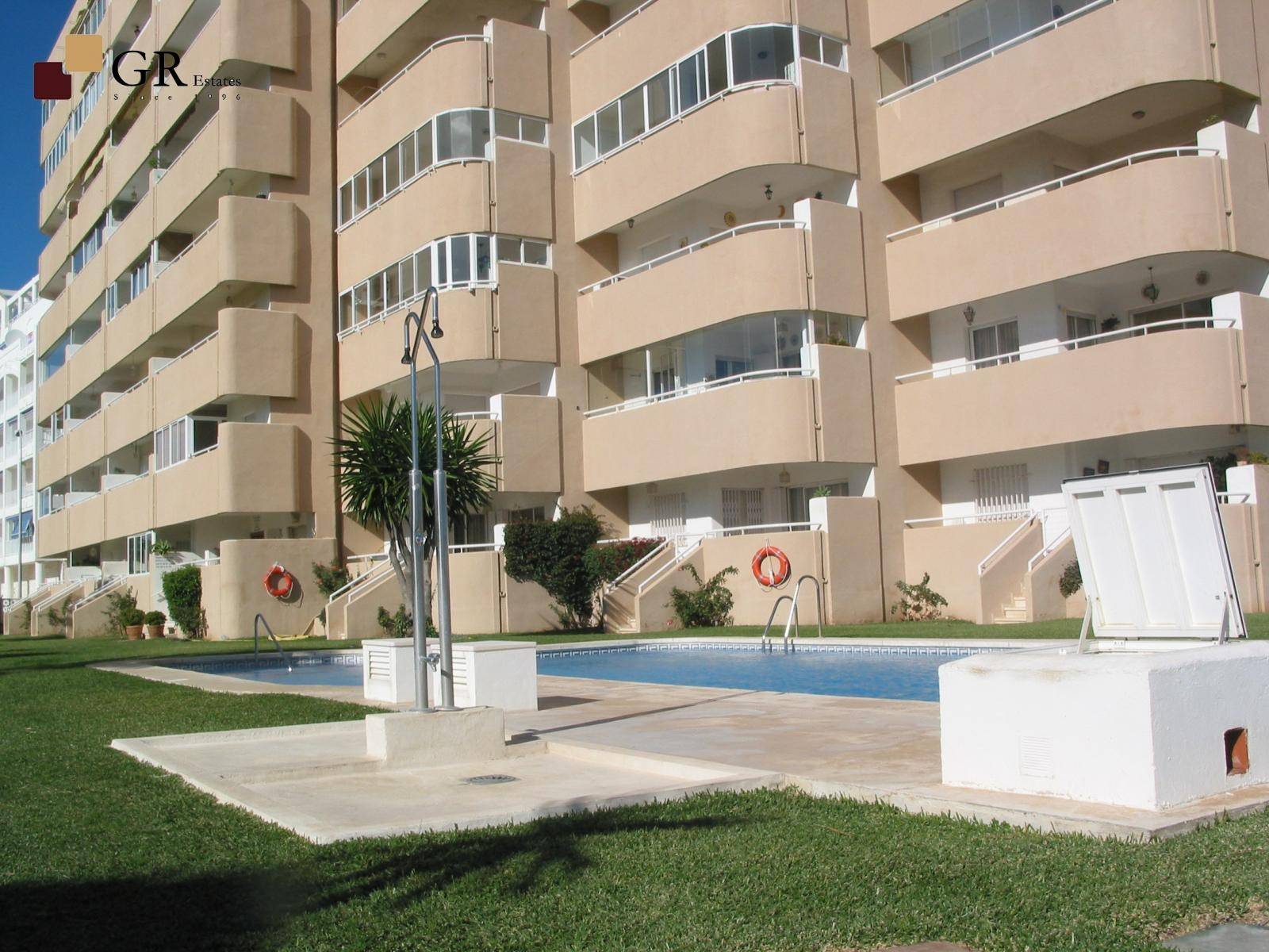 Lägenhet i första raden av stranden i Fuengirola