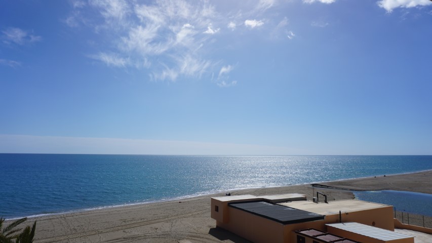 Apartment in first line of beach in Fuengirola