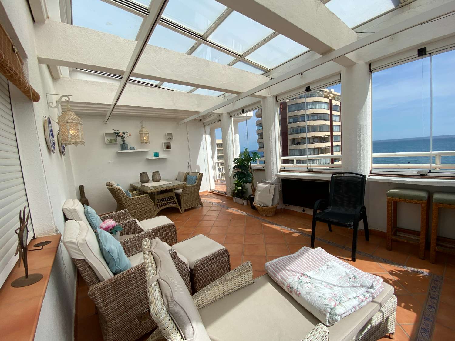 SPEKTAKULÄRES PENTHOUSE, 3 SCHLAFZIMMER, FRONT ZUM MEER, PLAYA DEL CASTILO, FUENGIROLA