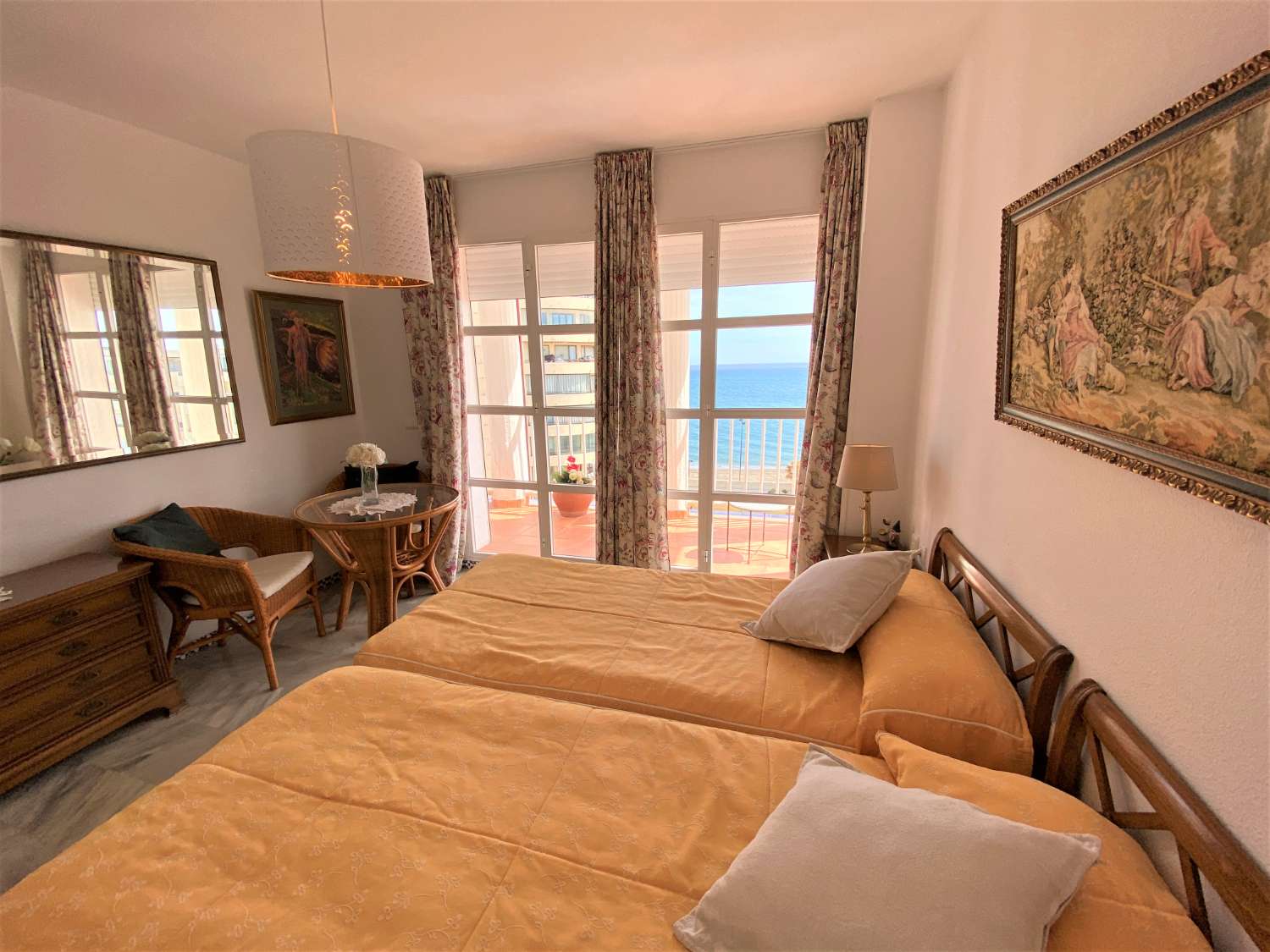 SPEKTAKULÆR PENTHOUSE, 3 SOVEVÆRELSER, FRONT TIL HAVET, PLAYA DEL CASTILO, FUENGIROLA