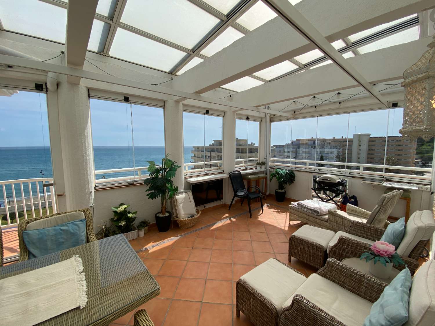 SPEKTAKULÆR PENTHOUSE, 3 SOVEVÆRELSER, FRONT TIL HAVET, PLAYA DEL CASTILO, FUENGIROLA