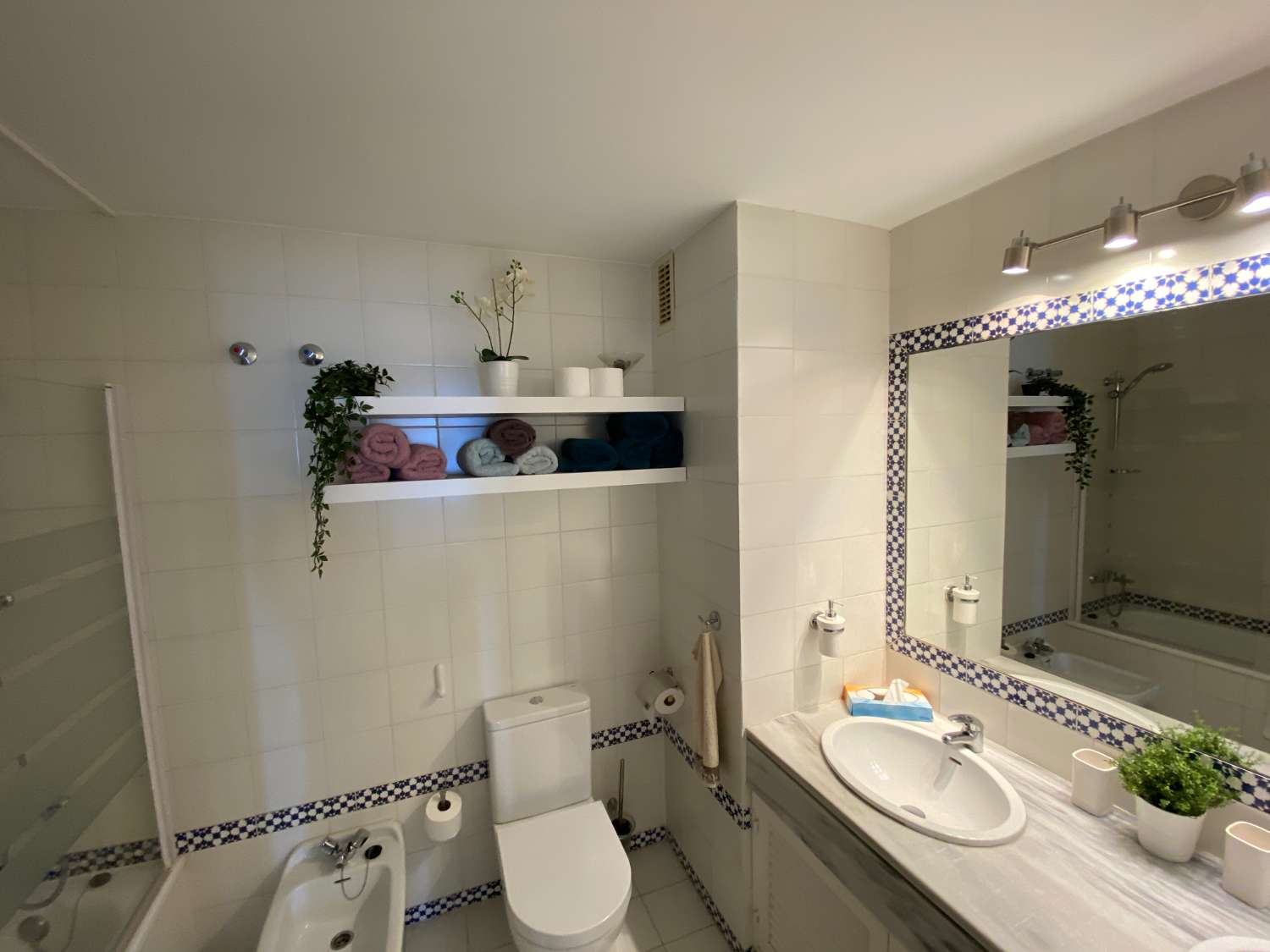 SPEKTAKULÄRES PENTHOUSE, 3 SCHLAFZIMMER, FRONT ZUM MEER, PLAYA DEL CASTILO, FUENGIROLA