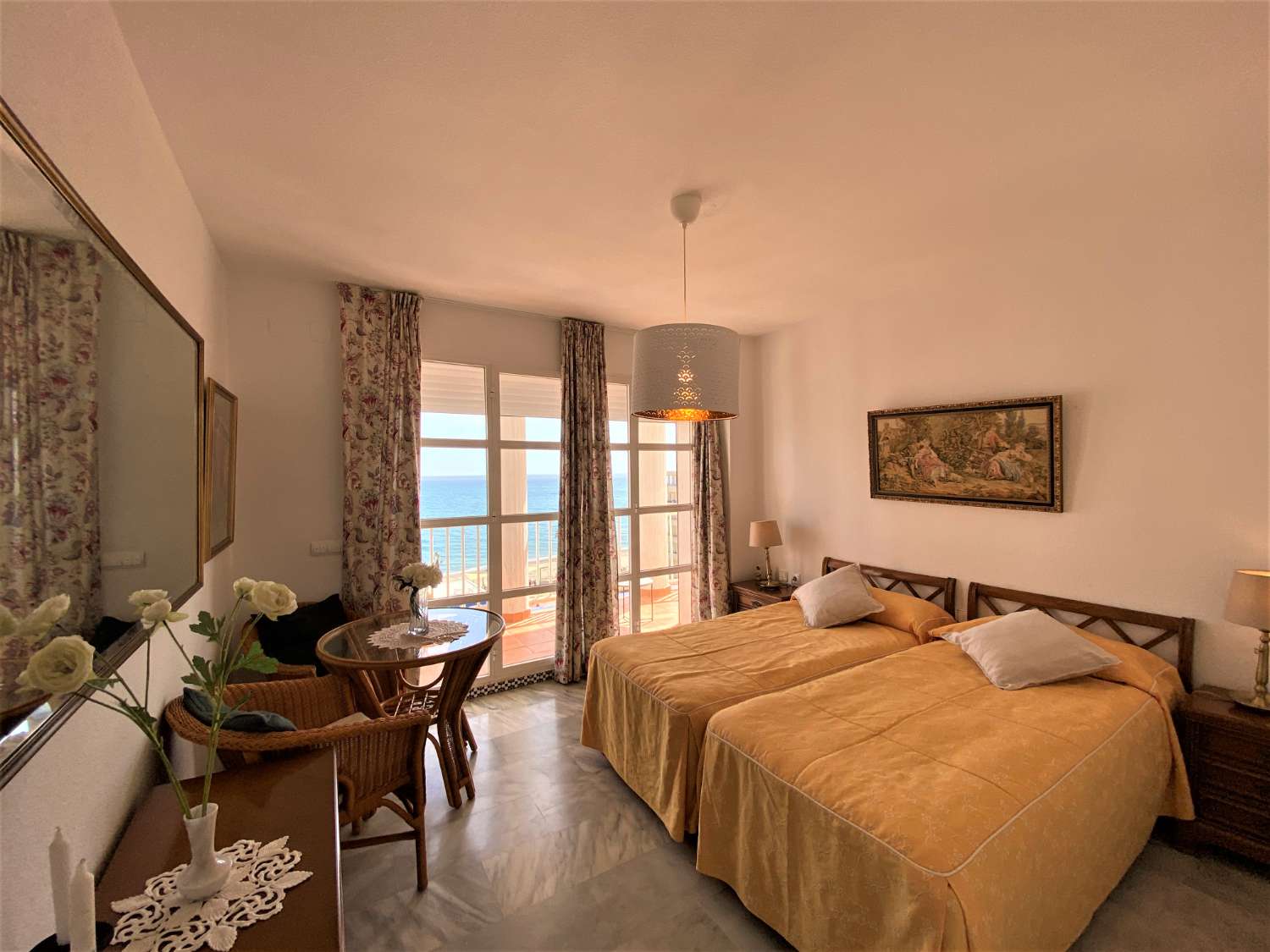 SPECTACULAR PENTHOUSE, 3 BEDROOMS, FRONT TO THE SEA, PLAYA DEL CASTILO, FUENGIROLA