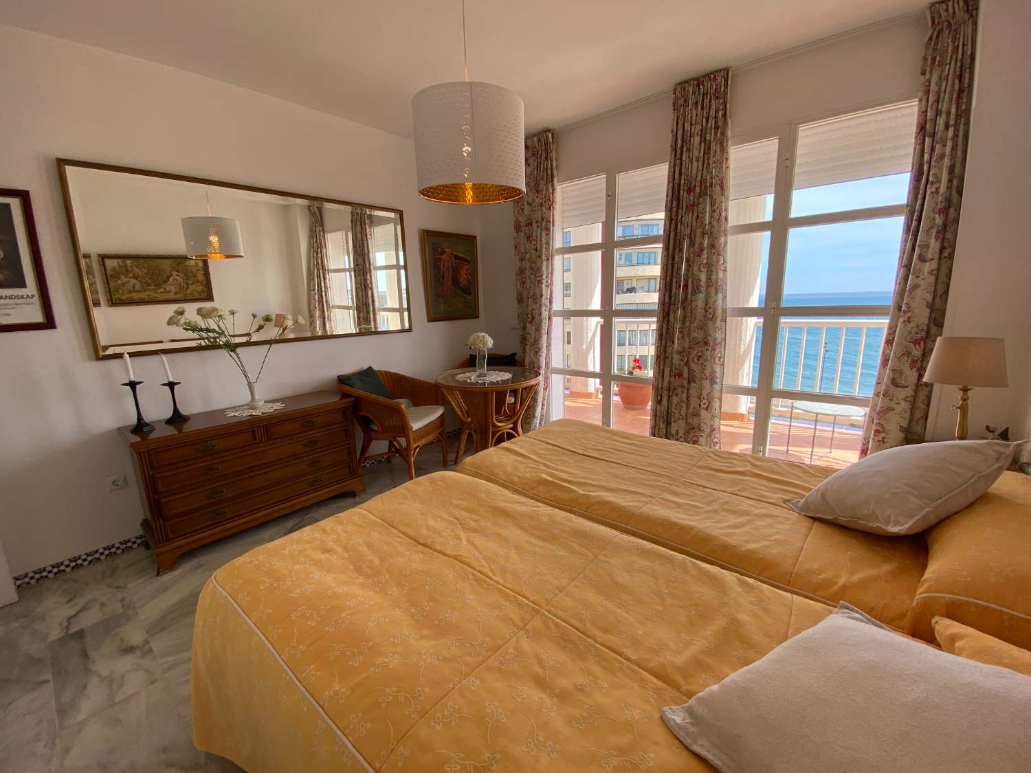 SPEKTAKULÆR PENTHOUSE, 3 SOVEVÆRELSER, FRONT TIL HAVET, PLAYA DEL CASTILO, FUENGIROLA